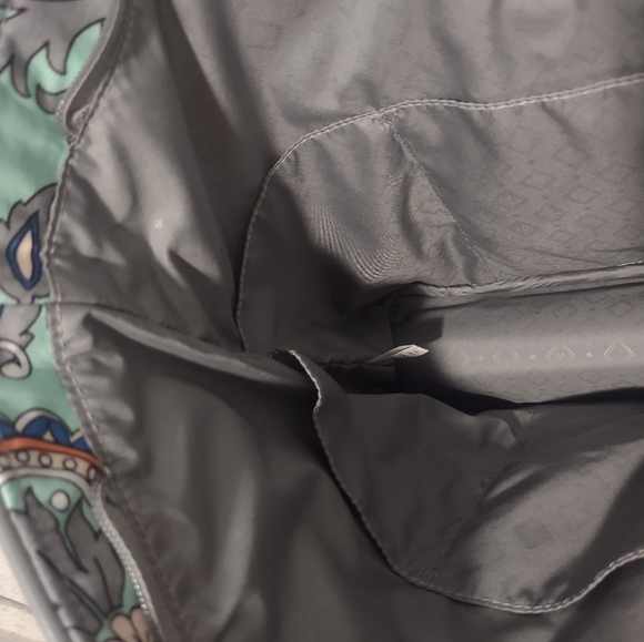 Vera Bradley Trimmed Fan Flowers Bag - Picture 9 of 16